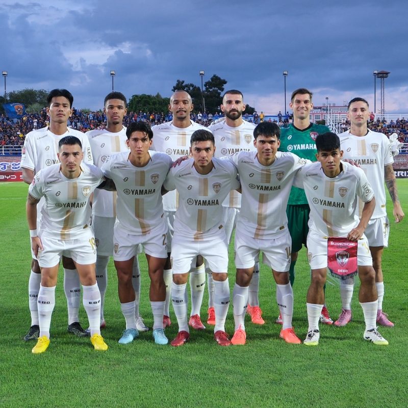 Match action from Muangthong United vs Ayutthaya United in the Thai League 1. | ภาพการแข่งขัน เมืองทอง ยูไนเต็ด พบ อยุธยา ยูไนเต็ด ไทยลีก 1
