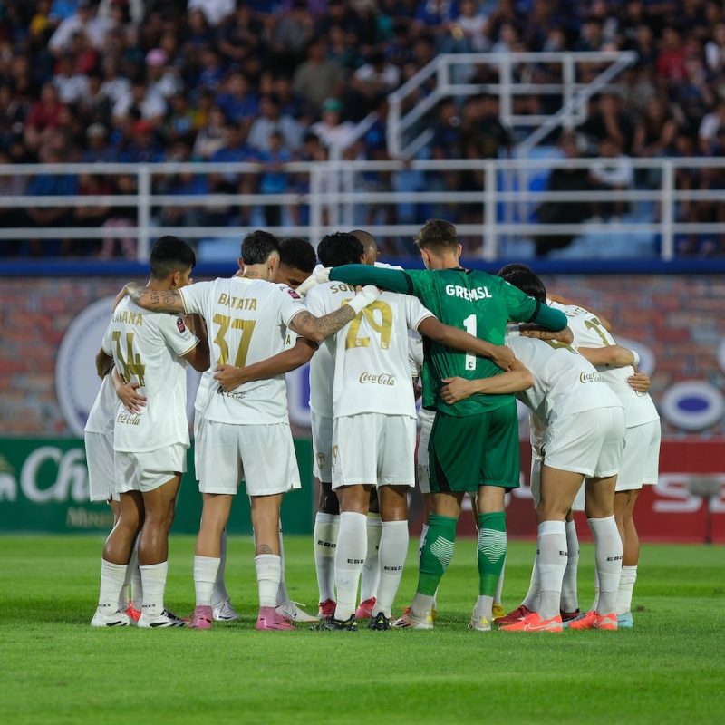 Match action from Muangthong United vs Ayutthaya United in the Thai League 1. | ภาพการแข่งขัน เมืองทอง ยูไนเต็ด พบ อยุธยา ยูไนเต็ด ไทยลีก 1