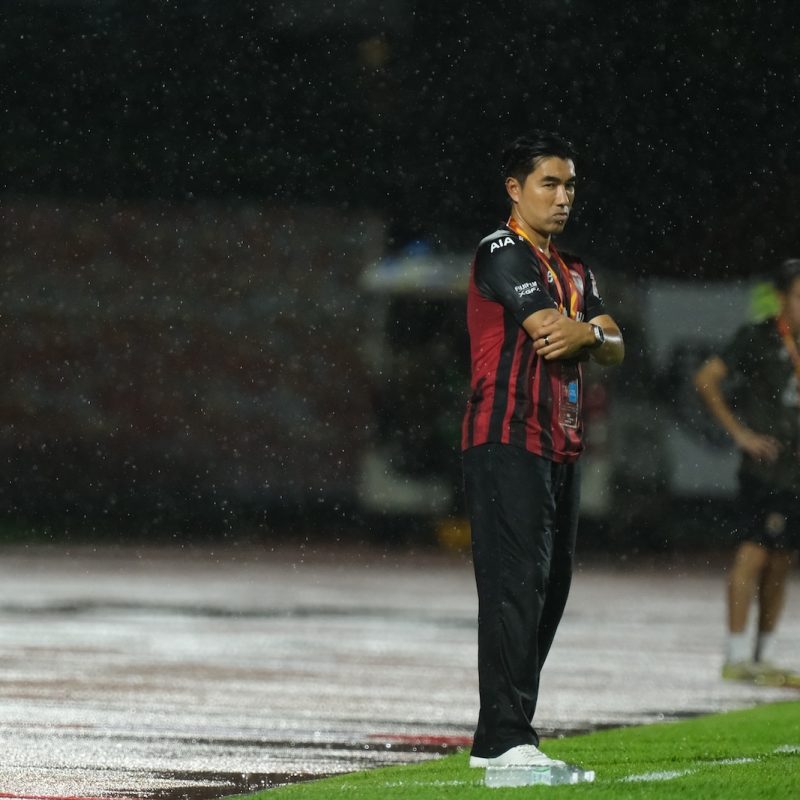 Match action from Muangthong United vs Ayutthaya United in the Thai League 1. | ภาพการแข่งขัน เมืองทอง ยูไนเต็ด พบ อยุธยา ยูไนเต็ด ไทยลีก 1