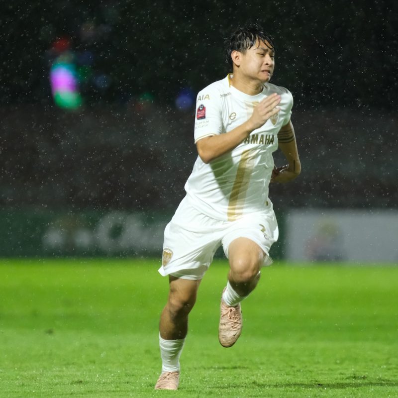 Match action from Muangthong United vs Ayutthaya United in the Thai League 1. | ภาพการแข่งขัน เมืองทอง ยูไนเต็ด พบ อยุธยา ยูไนเต็ด ไทยลีก 1