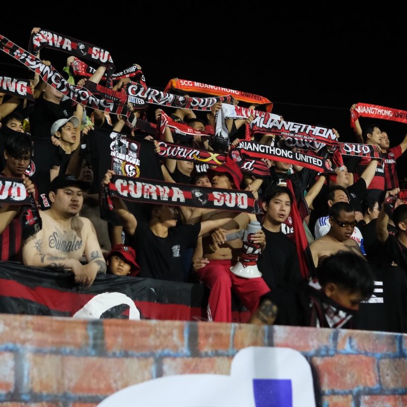 Match action from Muangthong United vs Ayutthaya United in the Thai League 1. | ภาพการแข่งขัน เมืองทอง ยูไนเต็ด พบ อยุธยา ยูไนเต็ด ไทยลีก 1