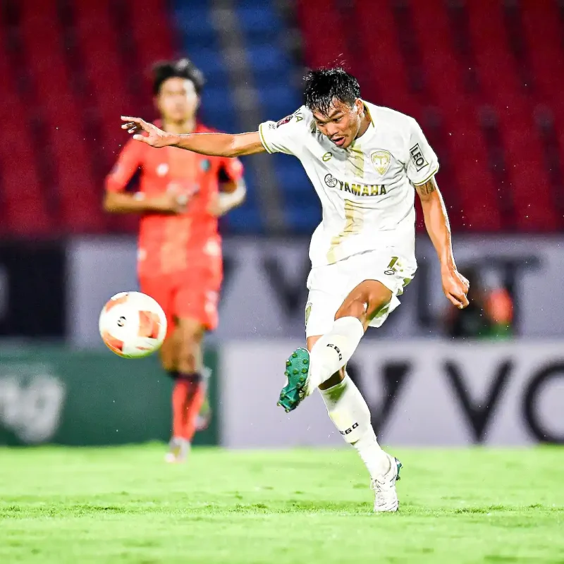 Muangthong vs Nakhon Ratchasima: The 1-1 Draw (Penalty Awarded) | Matchday 6 Gallery