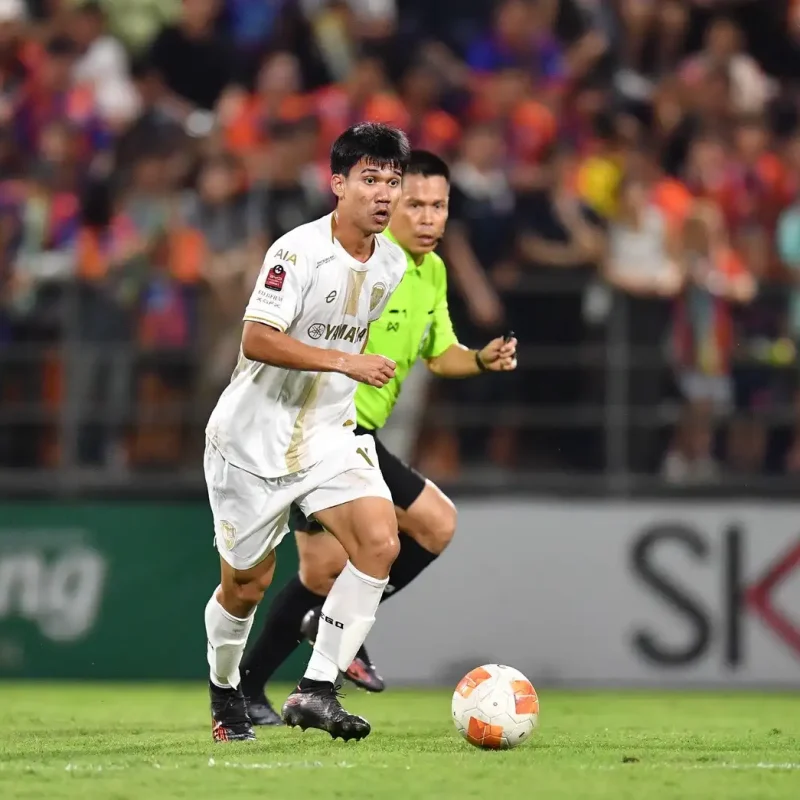 Rivalry Intensity Gallery: The Battle at Port | Matchday 9 Photos