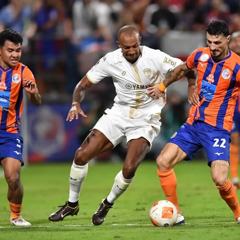 Rivalry Intensity Gallery: The Battle at Port | Matchday 9 Photos